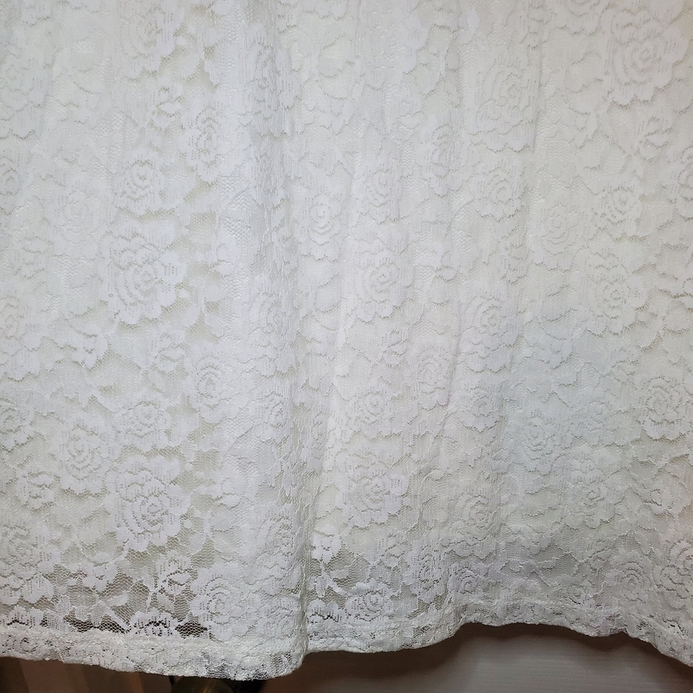 Torrid White High Neck Tank Sz 1 - Picture 6 of 11